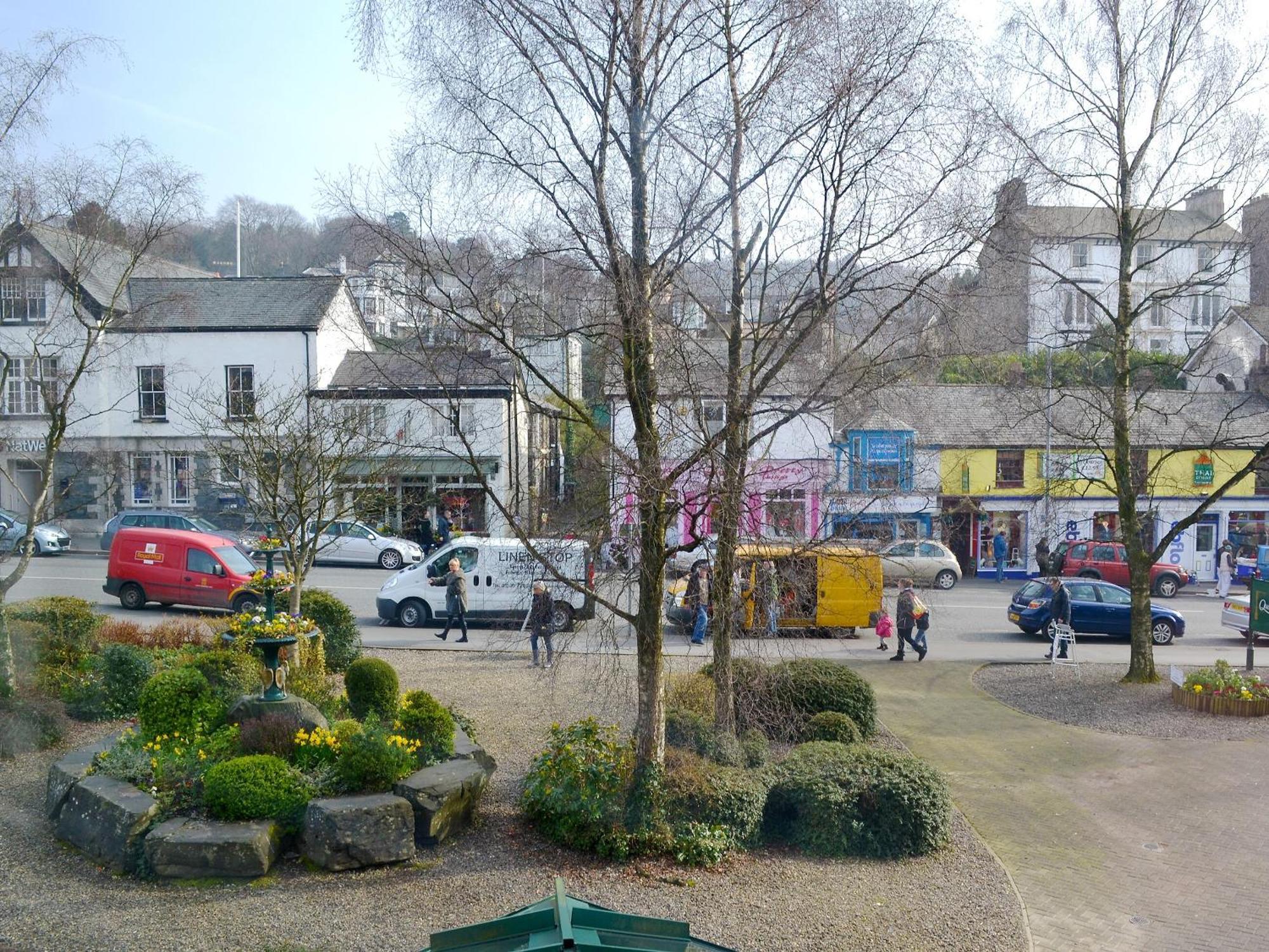 Strawberries And Cream Villa Bowness-on-Windermere Bagian luar foto