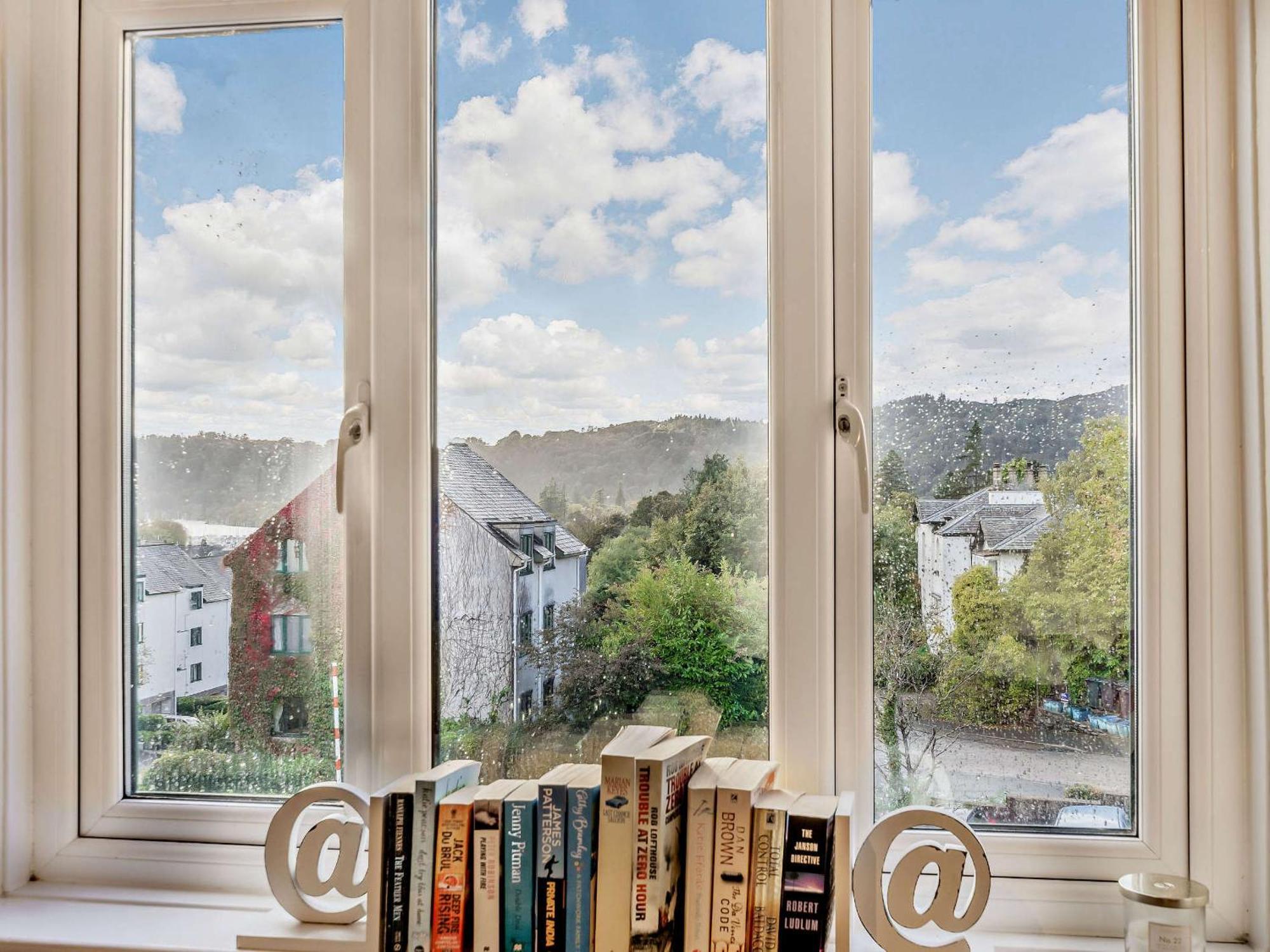Strawberries And Cream Villa Bowness-on-Windermere Bagian luar foto
